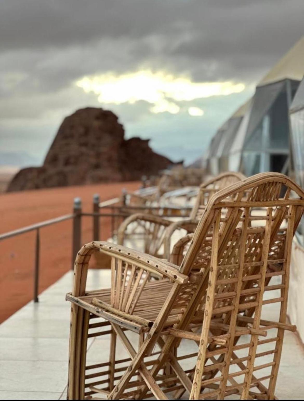 Holiday Inn Luxury Camp Wadi Rum Exterior foto